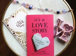 It’s a Love Story by Lincee Ray: Book Review – Mrs. Bishop